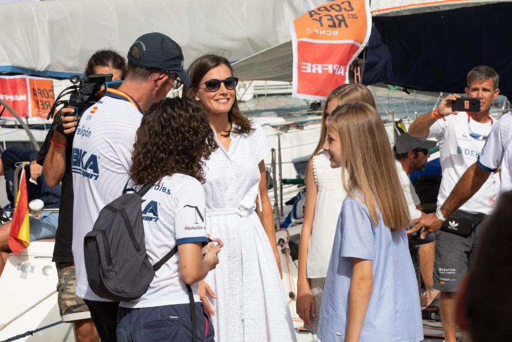 Los reyes y sus hijas en la Copa del Rey