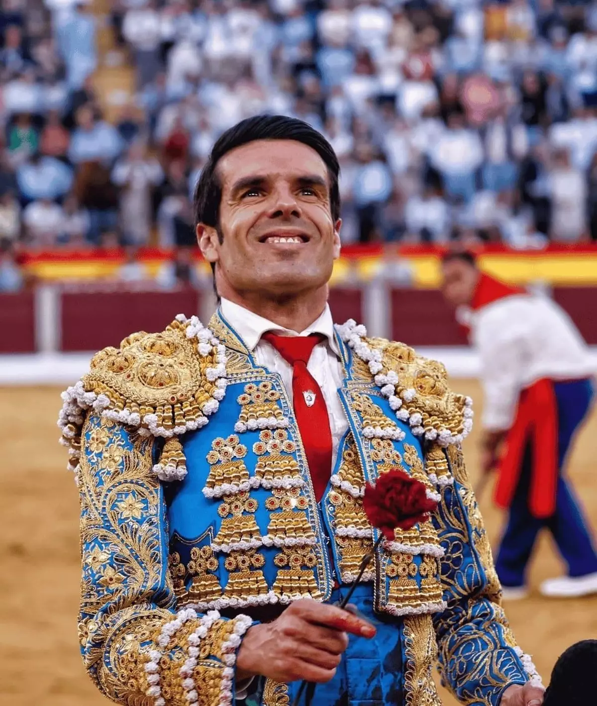 Emilio de Justo reaparece en la plaza de toros de Pontevedra dos semanas después de su cogida en Santander