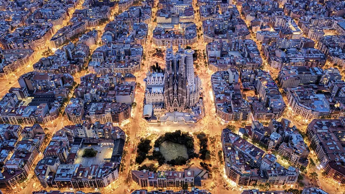 La terraza escondida en una papelería de Barcelona que solo abre una vez al mes
