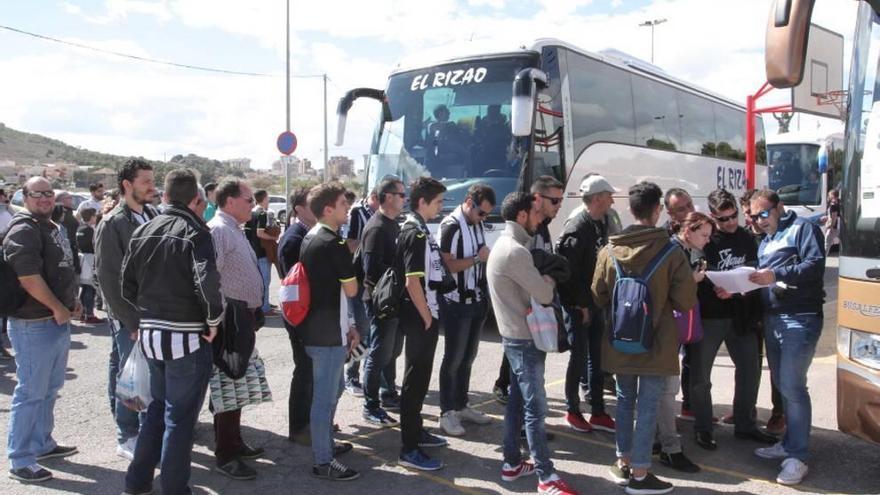 Las peñas promueven viaje para ver al equipo ante el filial granadino el domingo