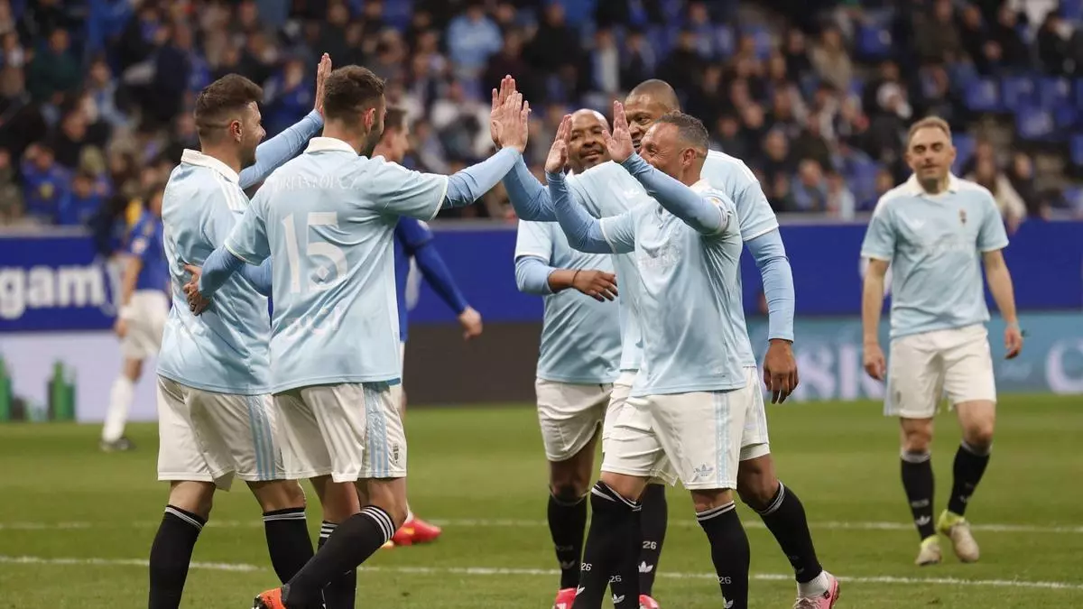 Cazorla vence a Esteban: así fue el partido del centenario del Real Oviedo