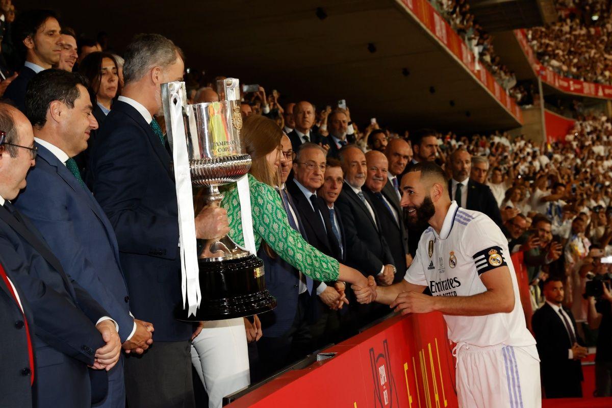 La infanta Sofía durante la entrega de la Copa del Rey al equipo ganador