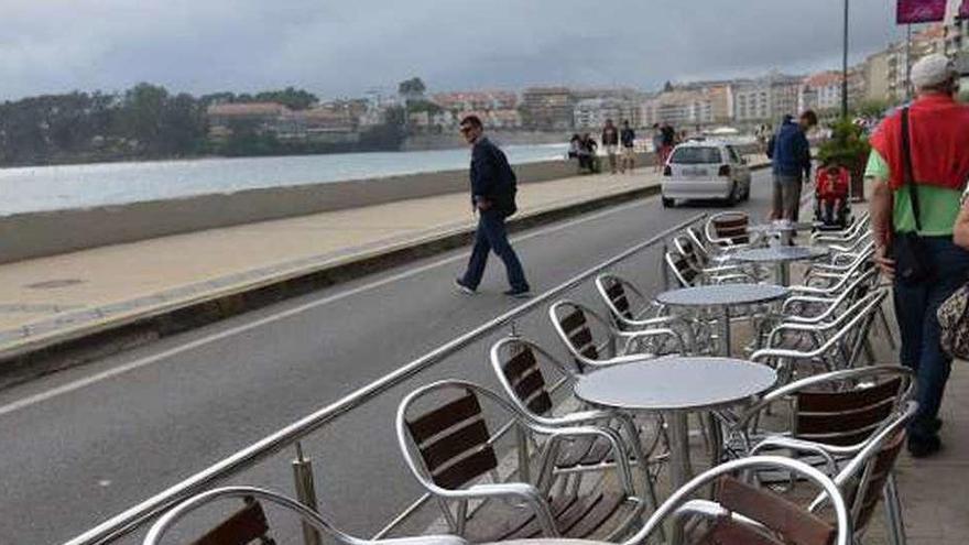 Una terraza en el paseo de Silgar. // Gustavo Santos