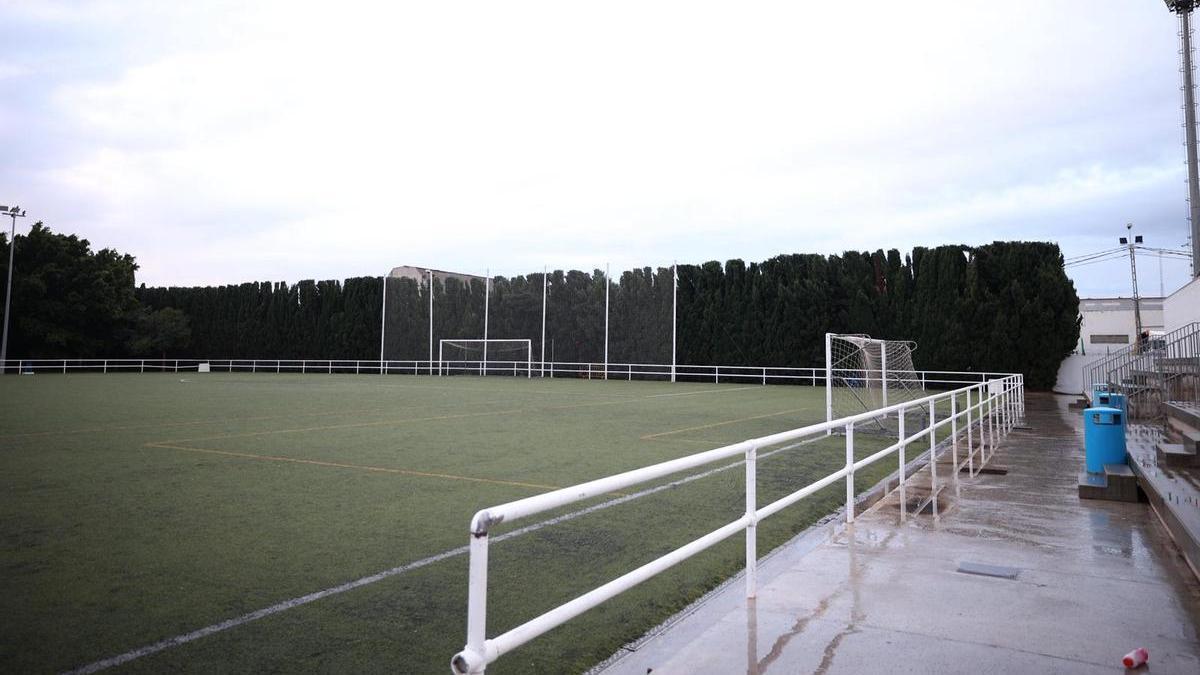 Foto del campo de fútbol municipal Juan Manuel Canós, ubicado en Llombai.