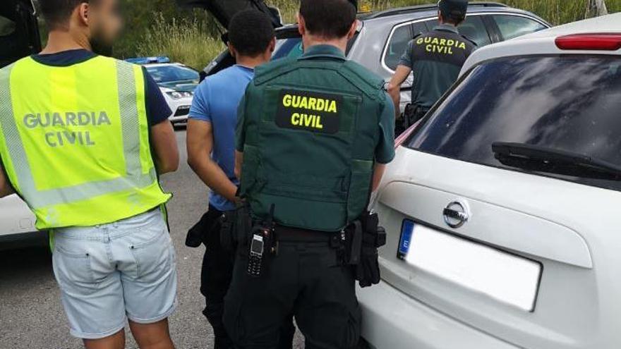 Die Guardia Civil nahm die Diebe fest.