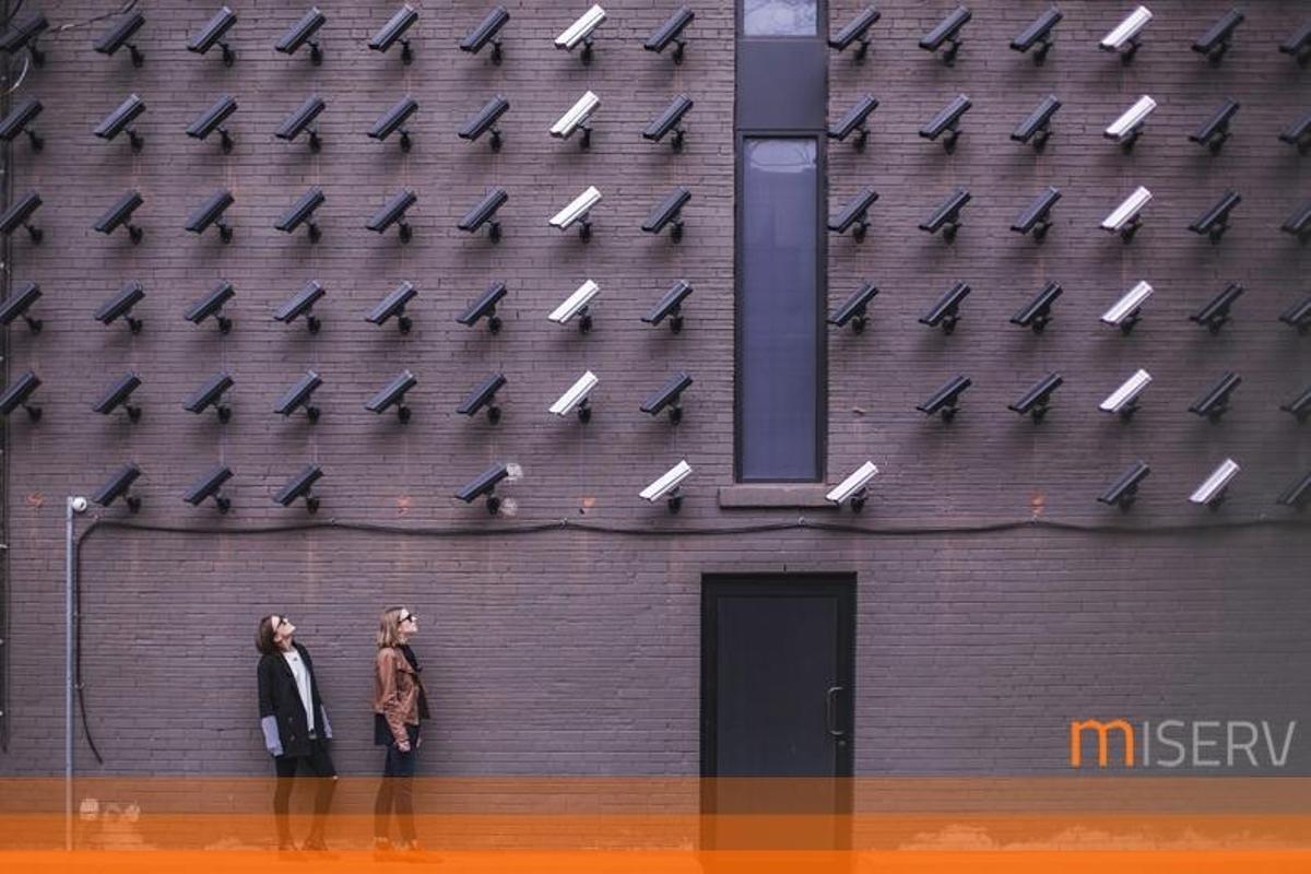 El verano y la seguridad en las comunidades de vecinos