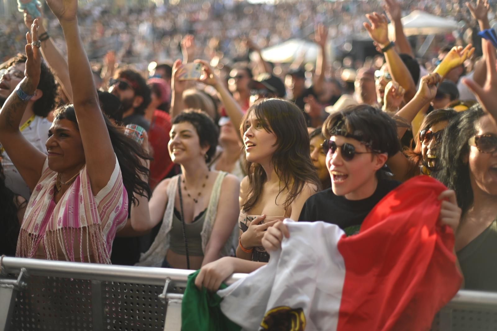 En imágenes | Segundo día del Vive Latino 2025 en Zaragoza