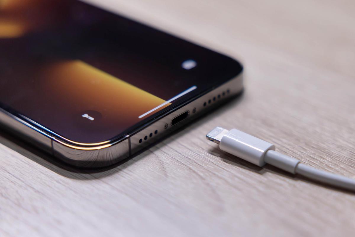 L’iPhone canviarà el seu port ‘lightning’ per un USB-C