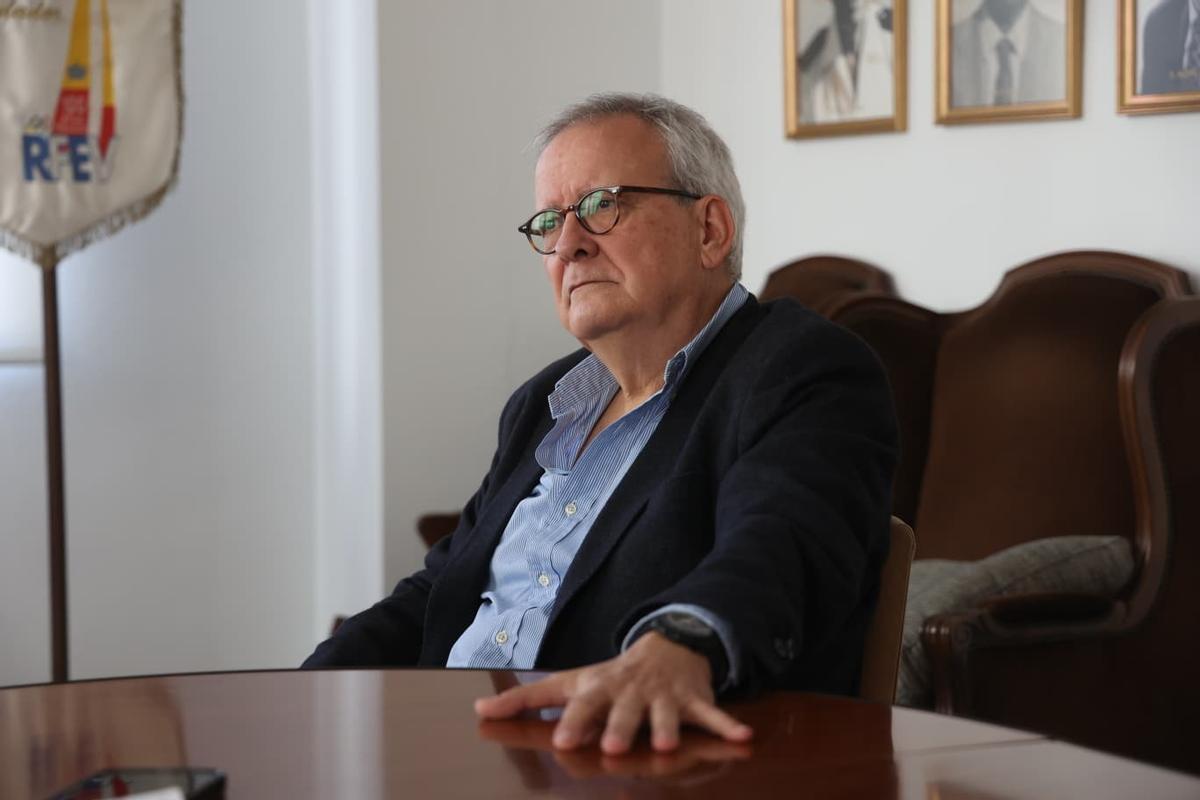 Javier Romero, en la sala de juntas del RCRA, durante la entrevista concedida a INFORMACIÓN.