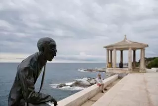 S'Agaró (Girona) abre su centenario inaugurando la estatua a su creador Josep Ensesa