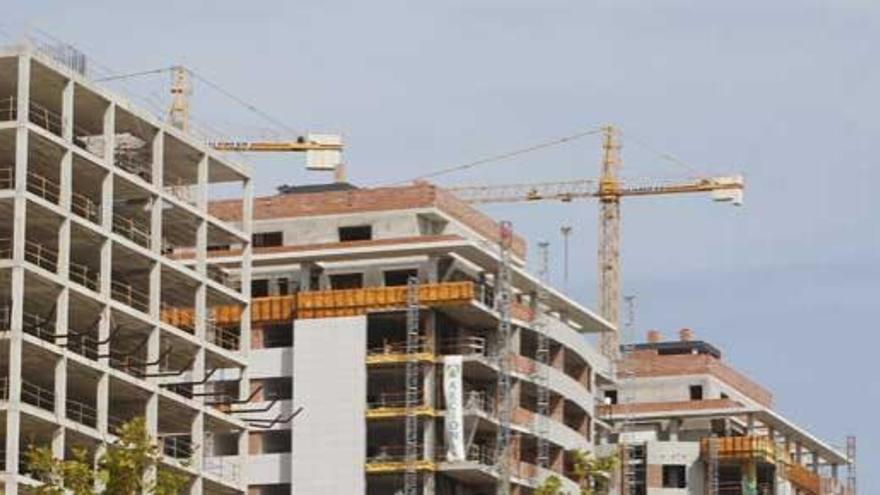 La venta de viviendas nuevas ha caído drásticamente en España.