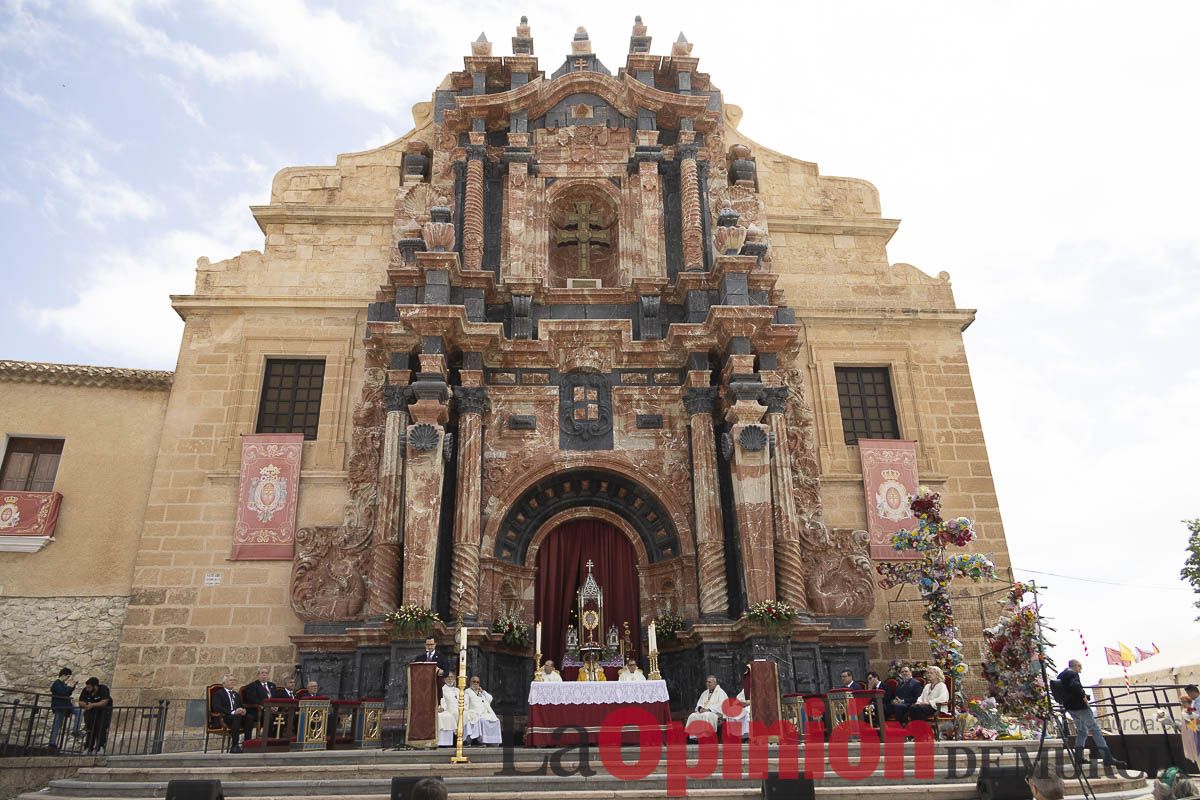 Fiestas de Caravaca | Imposición de cruces a los nuevos hermanos cofrades de la Vera Cruz