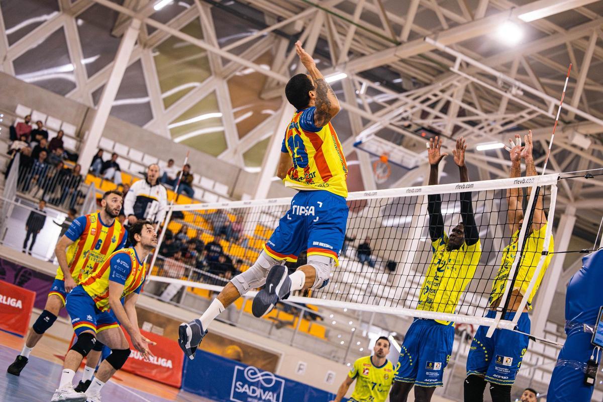 El Léleman Conqueridor Valencia no pudo con el CV Guaguas.