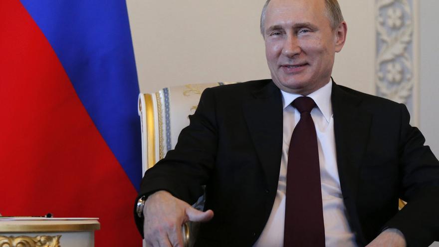 Putin ofrece diálogo a Occidente en igualdad de condiciones y defiende un nuevo orden mundial más justo