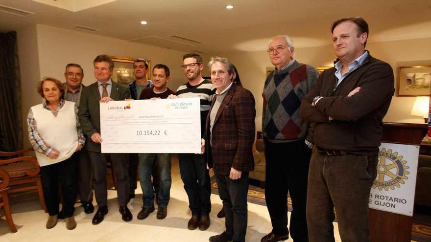 El Rotary Club recauda 10.154 euros para un fin social
