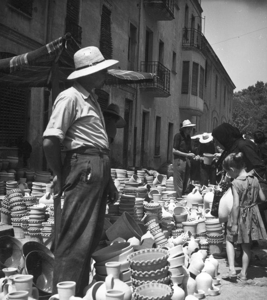 Un puesto del mercado en 1958.