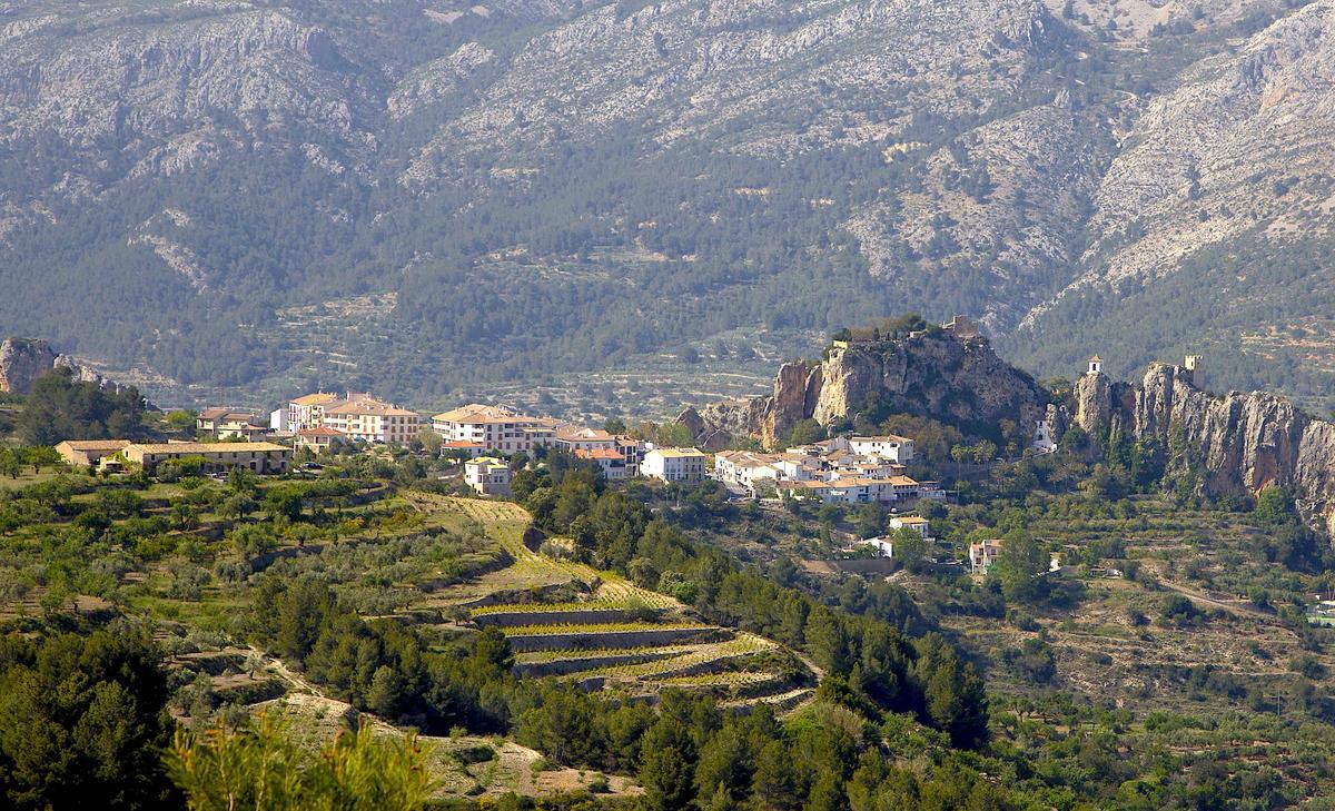 Vista de Guadalest desde la CV-70.