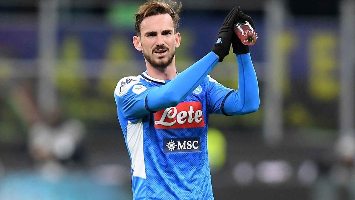 Fabián Ruiz en un partido con el Napoli