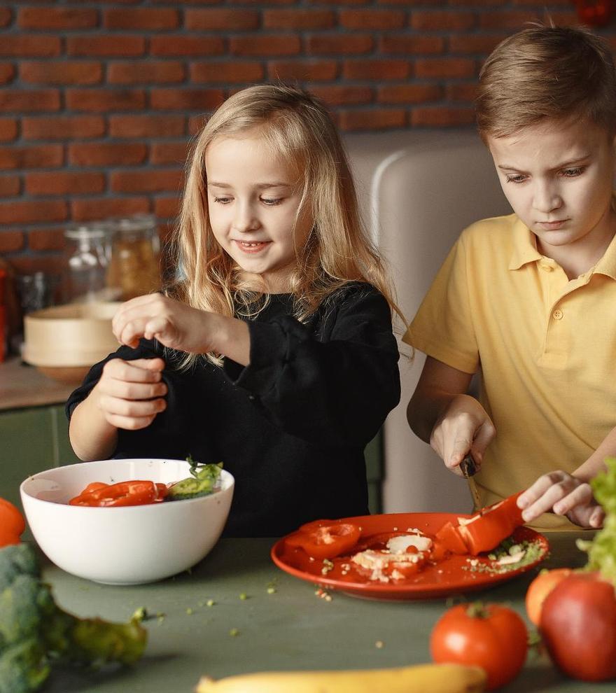 A tus hijos no les gustan las verduras: te dejamos los mejores trucos para que coman coliflor