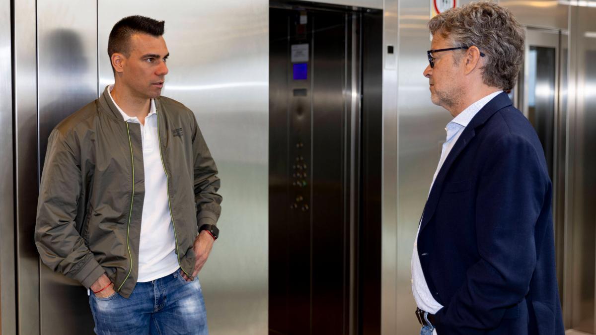 Sergio Lozano, con Joan Vehils (director de SPORT)