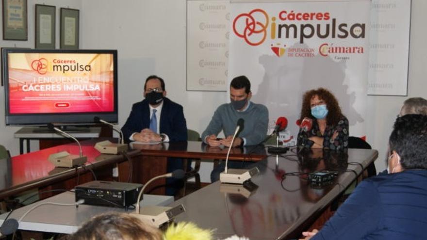 Una de las presentaciones del programa Cáceres Impulsa.