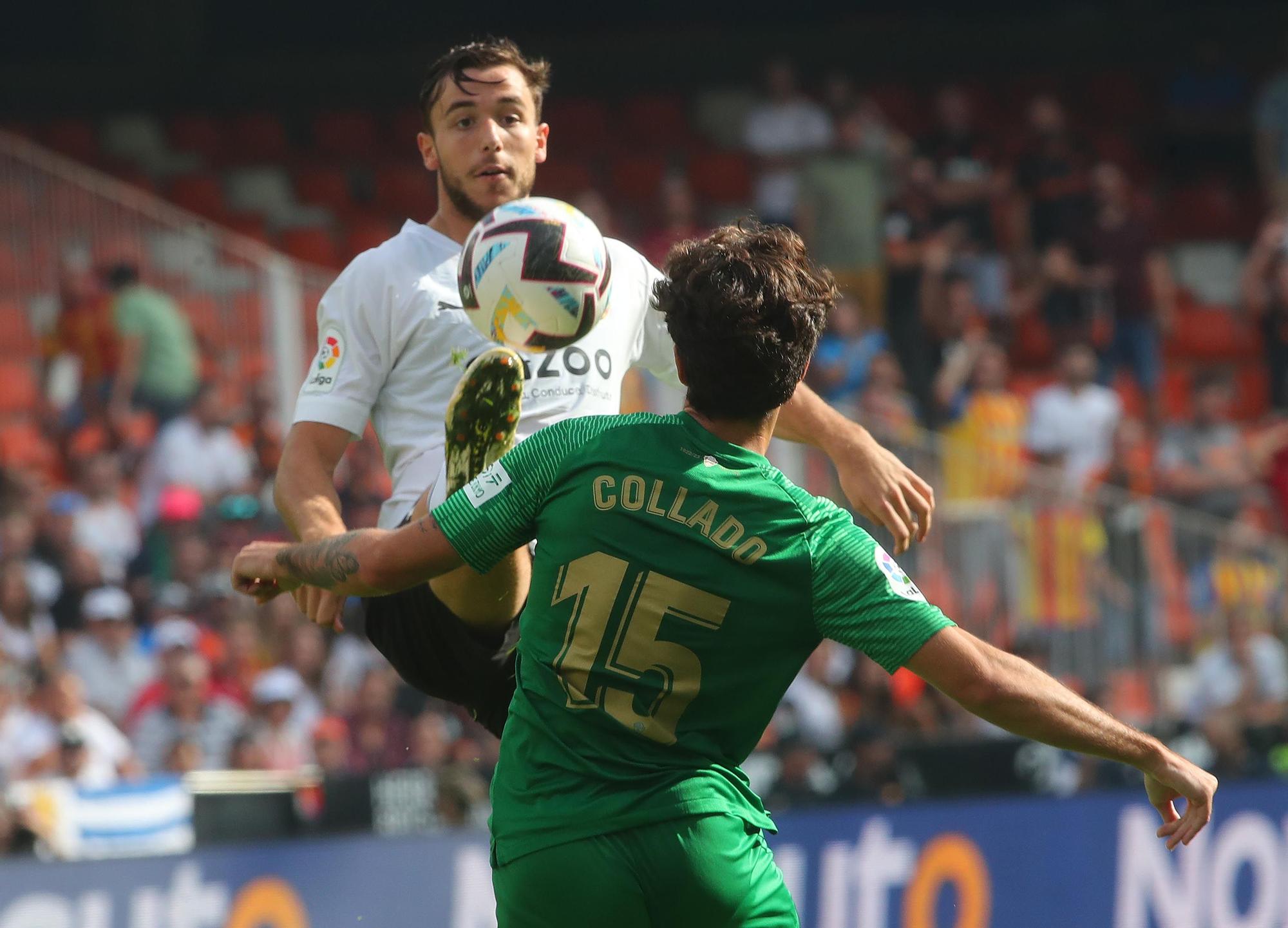 El empate entre el Valencia CF y el Elche en Mestalla, foto a foto