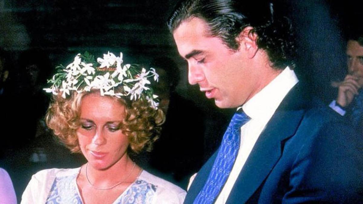 La boda de Sandra Domecq y Bertín Osborne, en 1977.