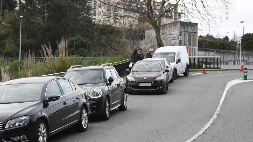 Copasa exige un millón por pérdidas del ‘parking’ del Oncológico por el aparcamiento indebido