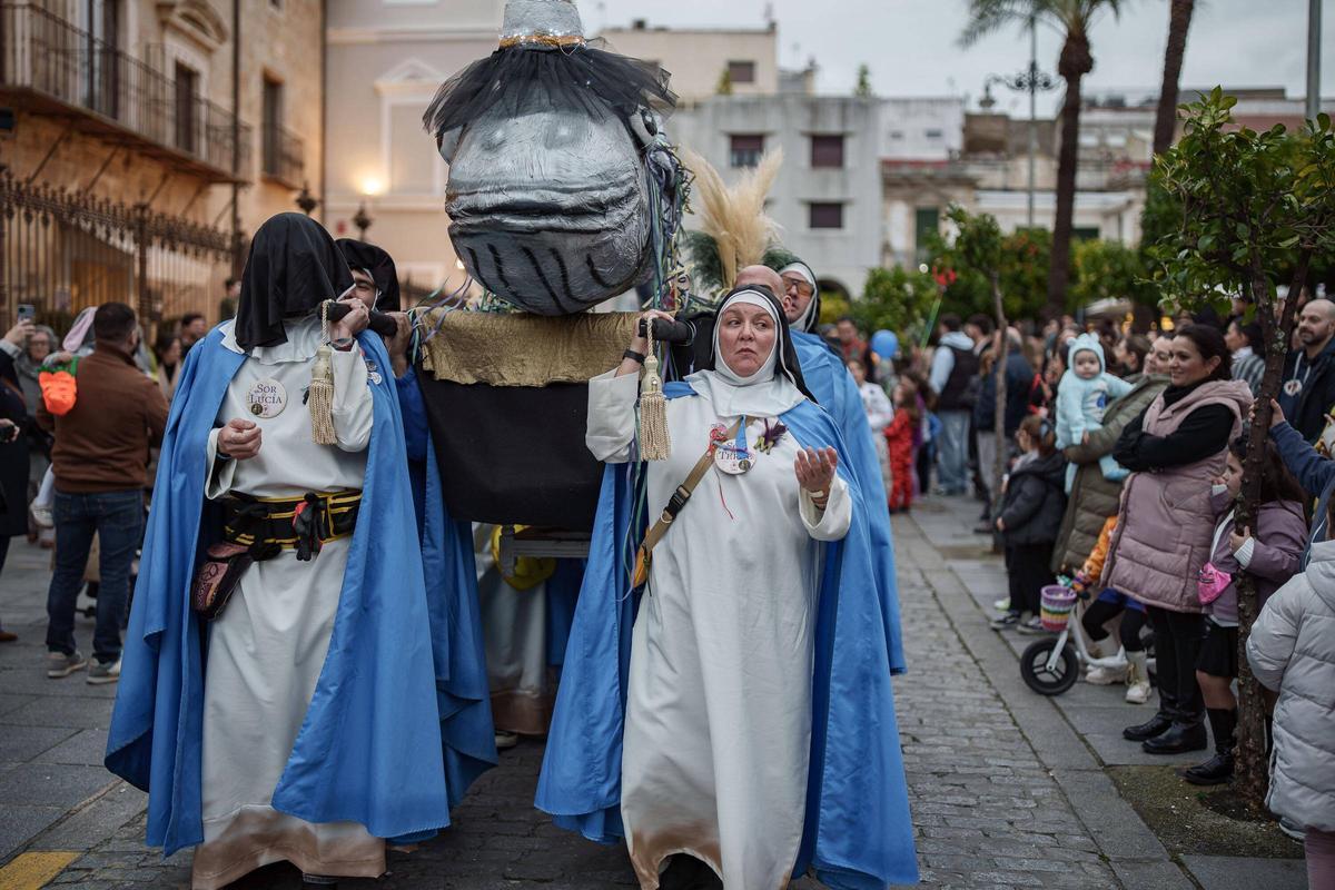 Fotogalería | Mérida le llora a su sardina, ya enterrada