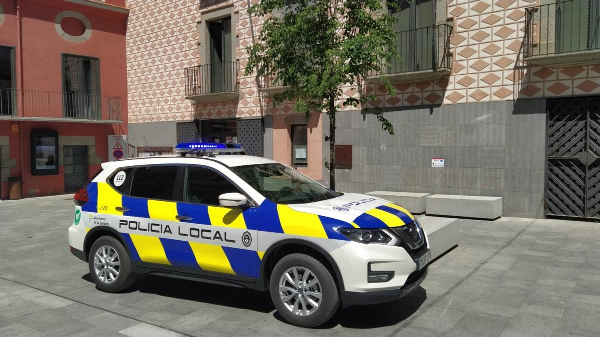 Un vehicle de la Policia Local de la Jonquera, imatge d&#039;arxiu.