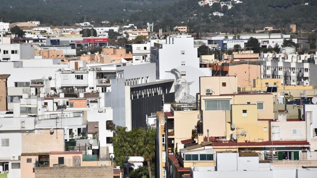 Vista parcial de la ciudad de Ibiza.