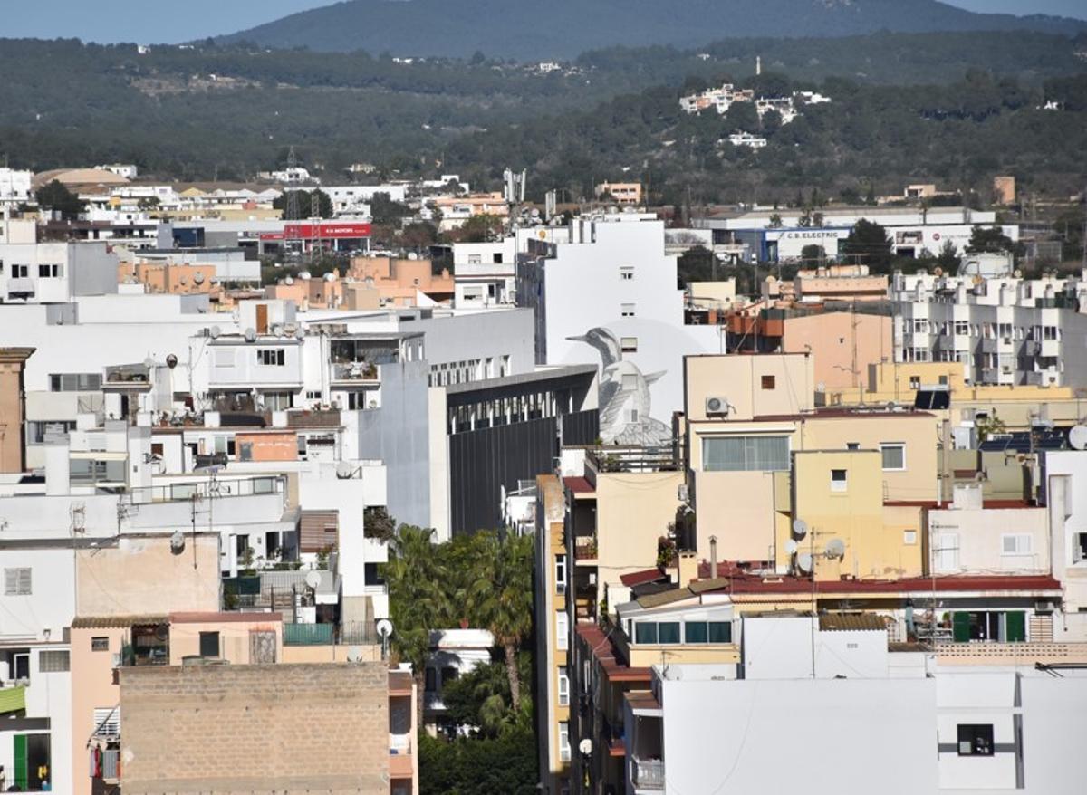Vista parcial de la ciudad de Ibiza.