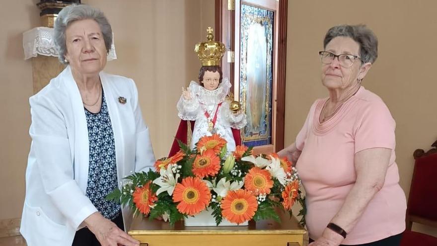 Las organizadoras de la festividad del Niño Jesús de Praga en Guadasséquies.