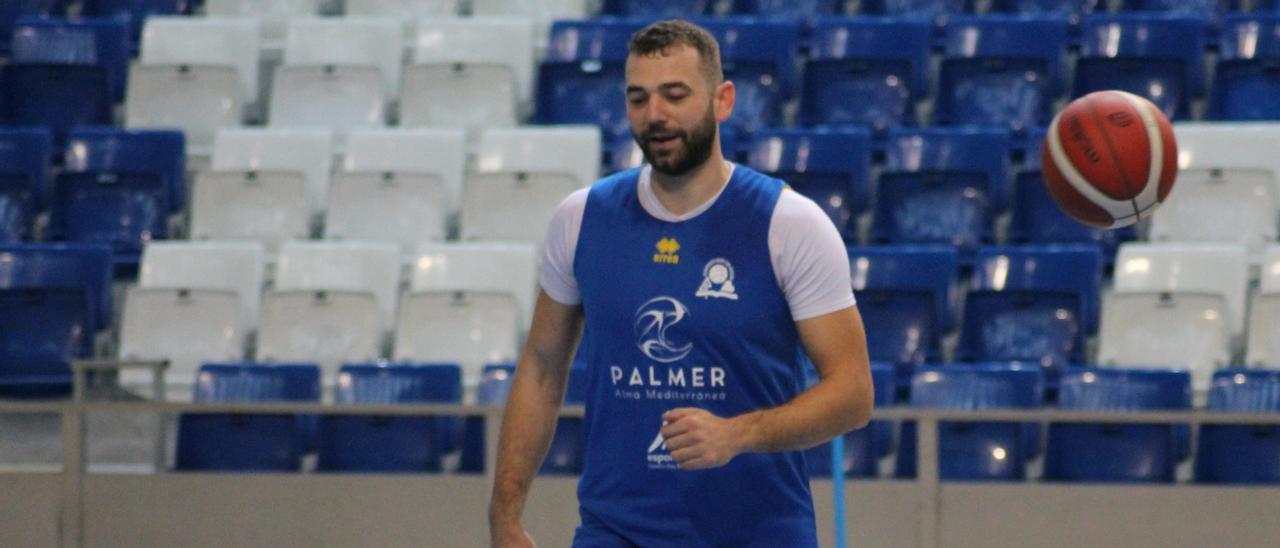 El búlgaro Marinov, en un entreno del Palmer Palma