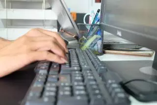 El Govern autoriza el teletrabajo para los funcionarios este lunes ante la alerta roja por lluvias