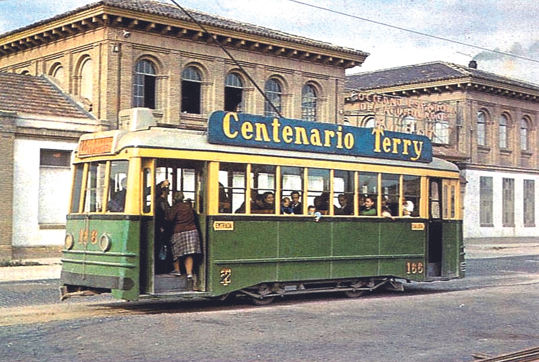 La historia de los 140 años de Avanza en Zaragoza, en imágenes