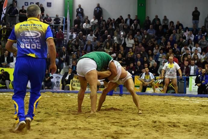 DEPORTES. VECINDARIO.SANTA LUCIA.   Luchada. Final de la Copa Cabildo Insular entre los equipos del Estrella CL y el CL Agüimes.  | 30/03/2019 | Fotógrafo: Juan Carlos Castro