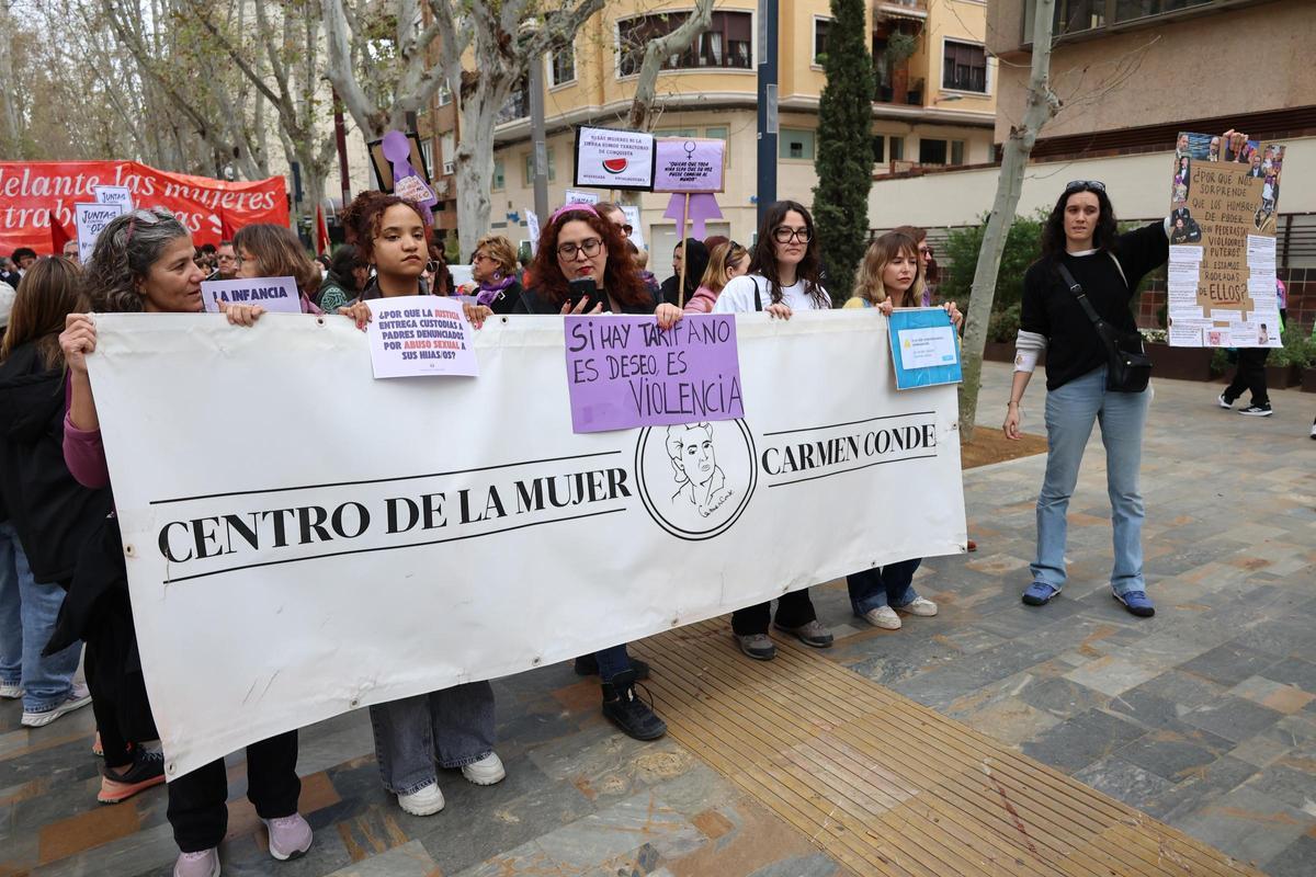Las imágenes de la manifestación del 8M en Murcia Las imágenes de la manifestación del 8M en Murcia