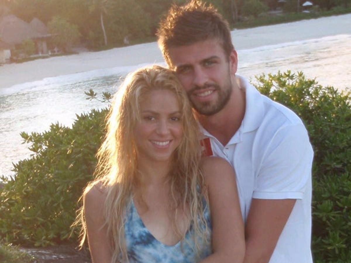 shakira-pique-posado