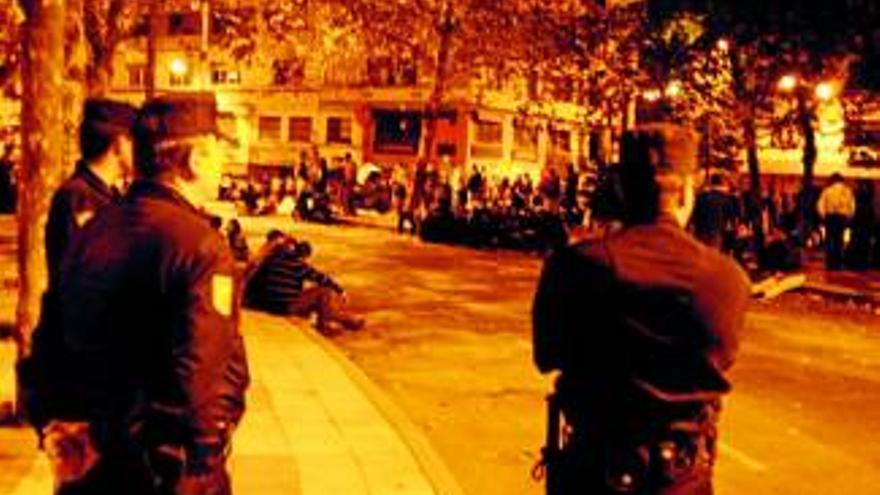 La policía reforzará la vigilancia en La Madrila tras el cierre de los ocho bares de Cáceres