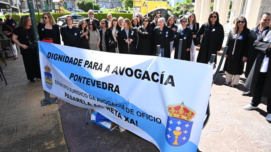 Continúan las renuncias en el turno de oficio: 100 abogados de Ourense presentan su baja