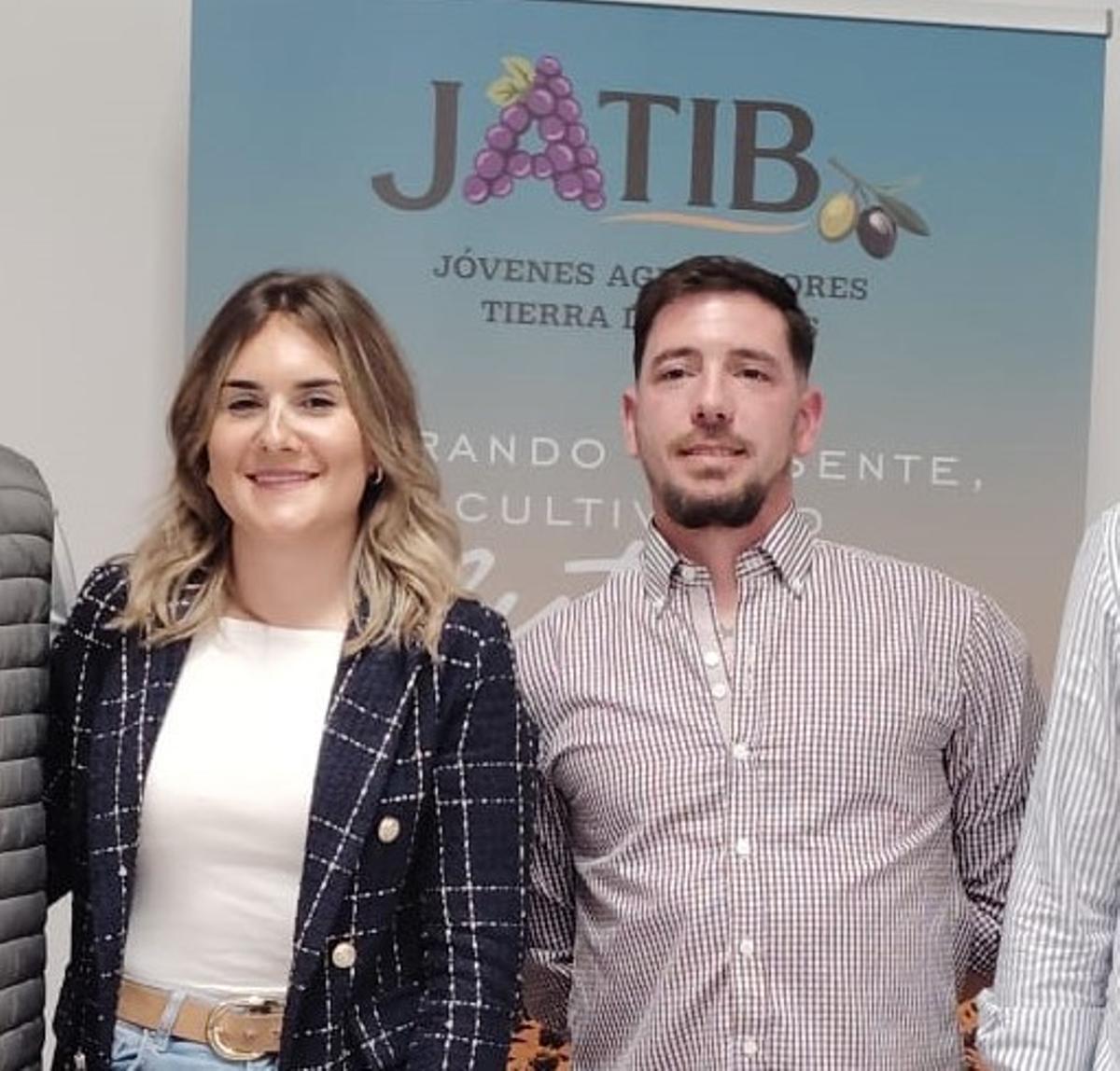 Cristina Rosado, a la izquierda de la imagen, presidenta de JATIB.