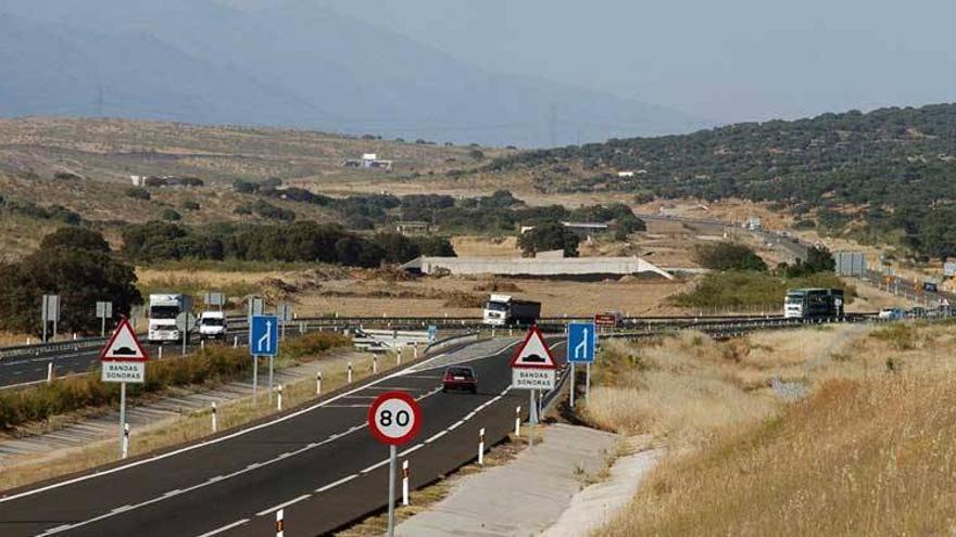 Ocho tramos de carreteras extremeñas se encuentran en los más peligrosas de España