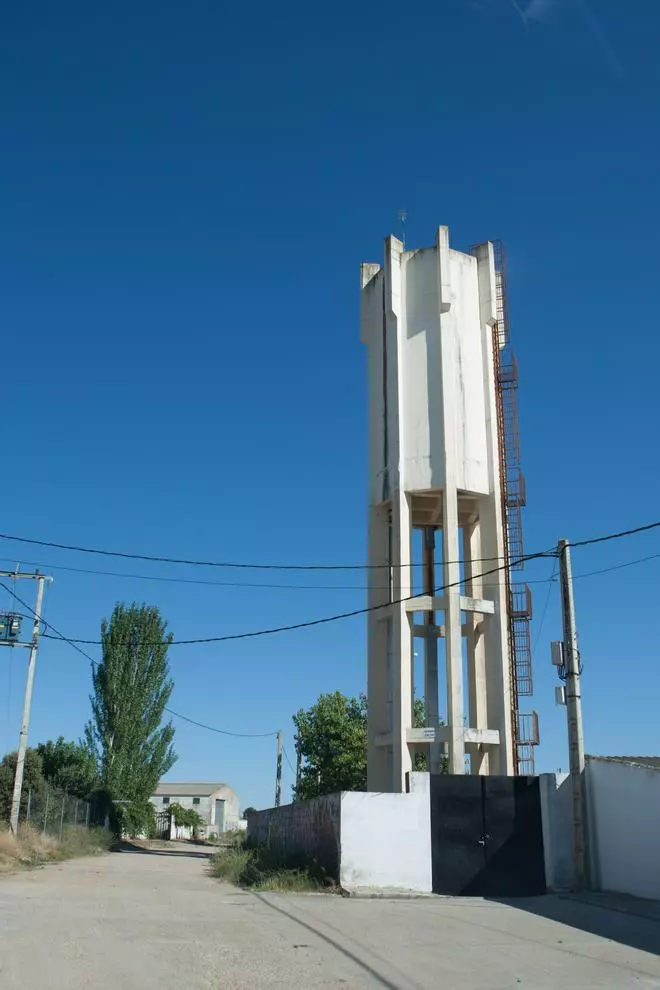 Un fallo en el remplazo de una tubería, motivo del corte de agua en Villaralbo