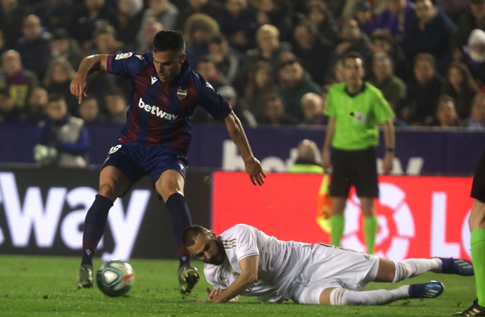 Las mejores imágenes del Levante UD - Real Madrid