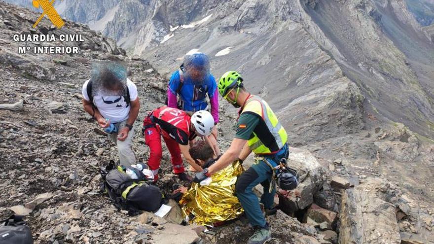 Imagen del rescate al montañero francés en La Munia (Bielsa) | GUARDIA CIVIL HUESCA