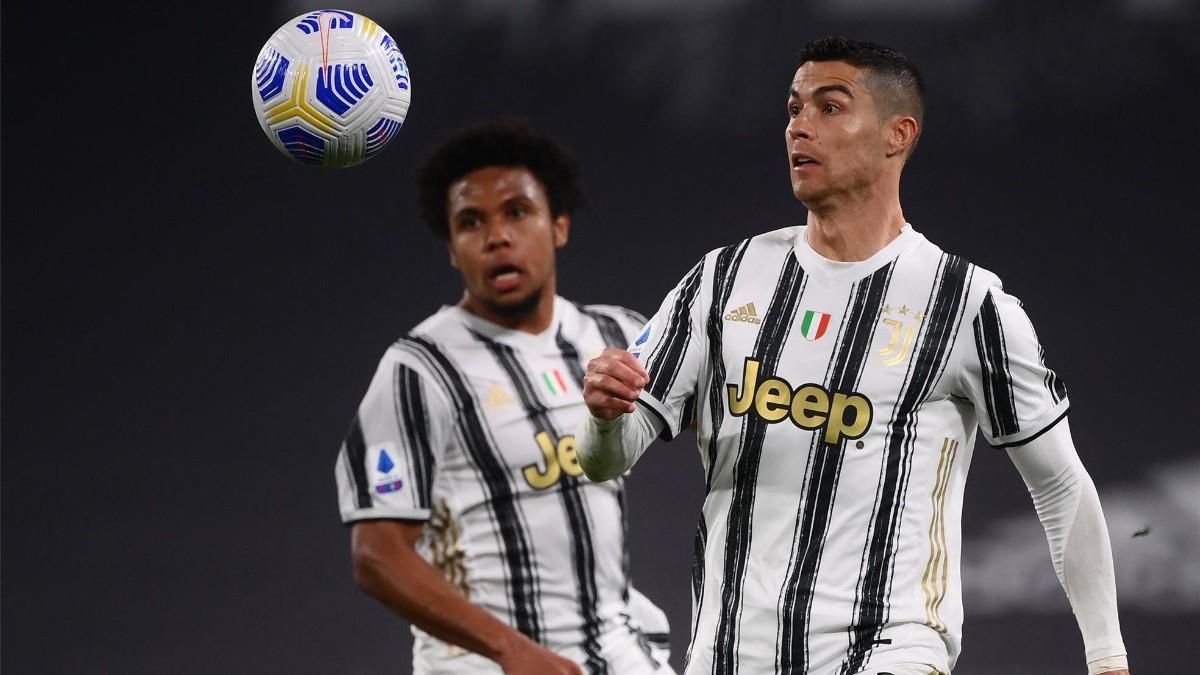 Cristiano Ronaldo y su Juventus pelean por el top-4