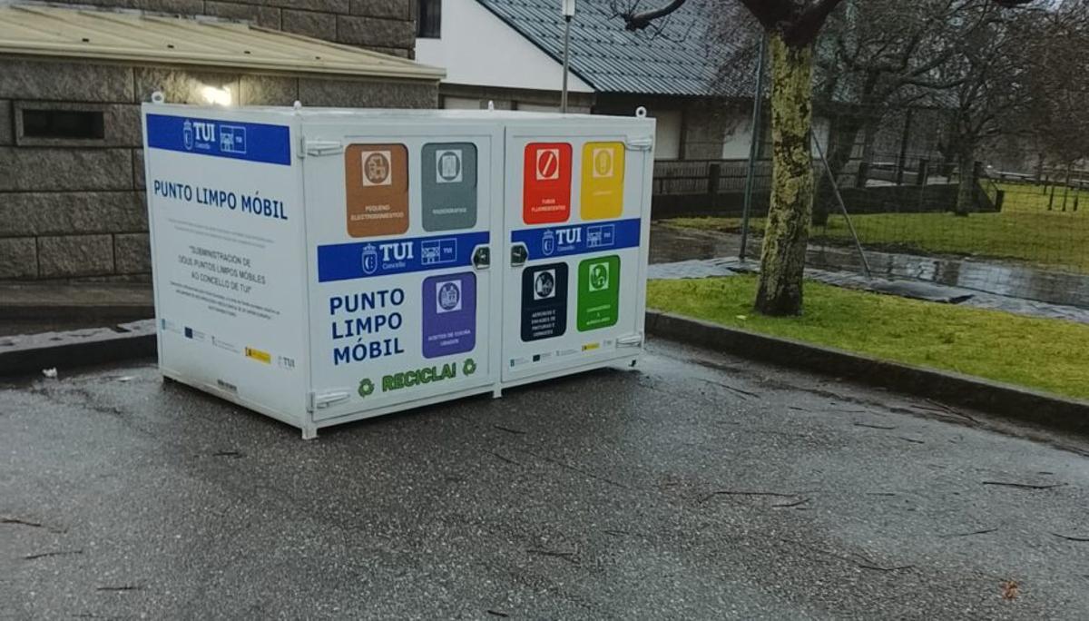 El punto limpio móvil de Tui, esta semana en Pexegueiro.