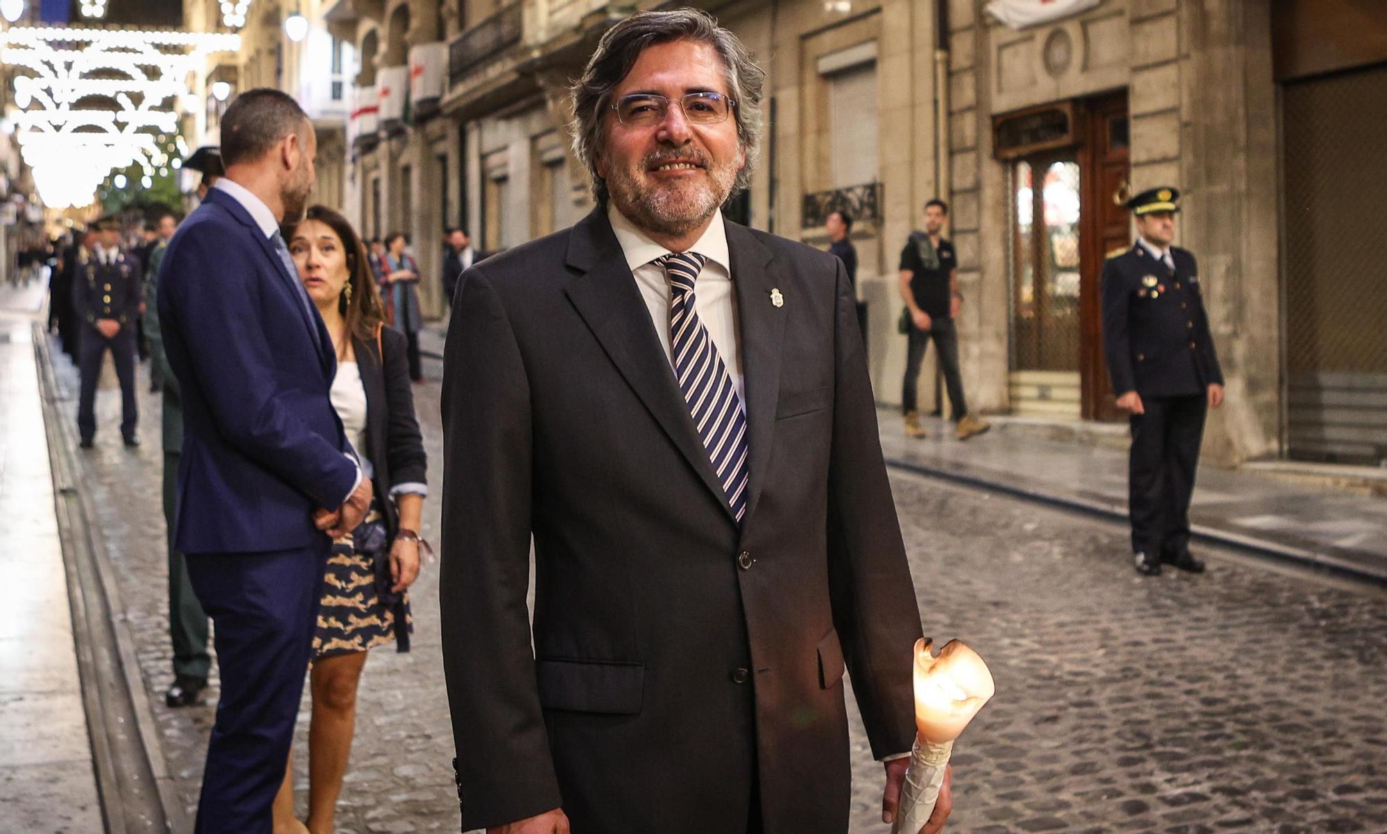 La Procesión de Traslado de San Jorge acerca a Alcoy a la Triloía Festera