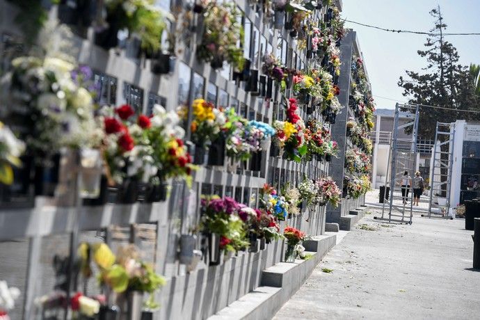 31 de octubre en el cementerio de San Lázaro